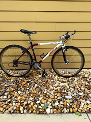 Barracuda Comp 26 in Mountain Bike 18 in Frame 21-Speed Front Suspension