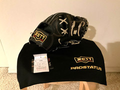 Zett Prostatus Infielder Baseball RHT Left Glove black RARE! WITH TAG