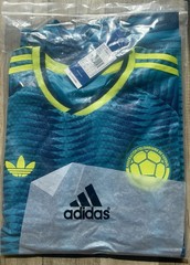 Colombia 2026 Away Soccer Jersey National Team New | Size youth medium