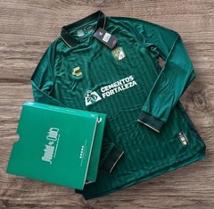 Charly Leon Mundial de clubes jersey 100% Authentic comes with box