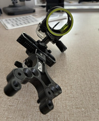 CBE Tactic 1-Pin Fixed Pin Compound Bow Sight Right Hand Black/Green