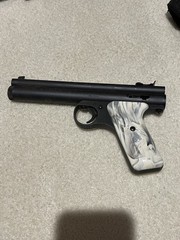 Benjamin 422 Air Pistol Pellet Gun .22 Cal Semi Automatic “ for Parts Or Repair”