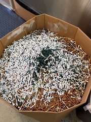 Bulk Lot of Misprinted Golf Tees – 5,000+ Minimum Order – Wood & Plastic Mix-FS
