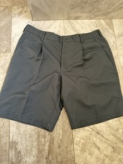 $56 Nike Pleated Golf Shorts Fit-Dry Mens Regular Fit 36 100% Polyester