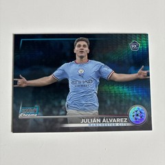 2023 Topps Stadium Club Chrome Julian Alvarez Blue Prizm RC