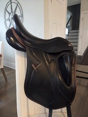 MacRide Dressage Saddle
