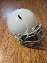 Riddell Football Helmet Youth XL White 2010 model