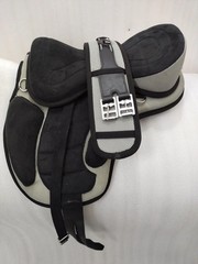 Freemax Synthetic English Treeless Saddle Gray.