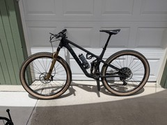 2025 Pivot Mach 4 SL Large Full Suspension Mountain Custom Build