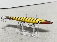 Vintage Smithwick Devils Horse Lure In Yellow With Black Stripes No Front Prop