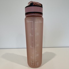 32 fl oz Pink Motivational Water Bottle Measurement Marks Straw Flip Lock Lid