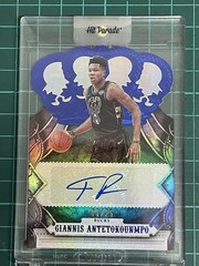 2017-18 PANINI CROWN ROYALE Giannis Antetokounmpo CROWN AUTOGRAPH CA-GAN #03/25