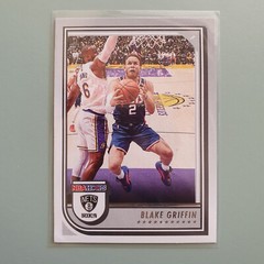Blake Griffin 2022-23 NBA Hoops Basketball Trading Card #13 DAMAGED