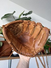 Nokona AMG 100BF Genuine Range Buffalo 11″ Right Hand Baseball Glove