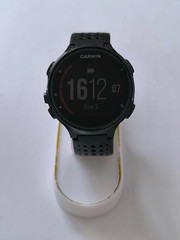 Garmin forerunner 735XT GPS watch black/grey.