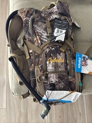 Cabela’s Abyss Hydration Pack Backpack With Bladder Water Reservoir