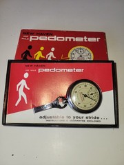 Vintage 1960’s New Haven 100 Mile Pedometer Model 230 Made in USA w/Original Box