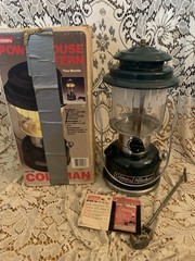 Vtg 1985 Coleman Powerhouse Lantern Model 290 Pickett Fence, 2 Mantle & Tools