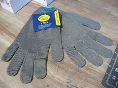 2 Danco Stainless Steel Mesh Fillet Gloves – Fish Filleting – One Size Fits Most