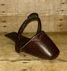Victorian English Brown Pigskin Leather Cladded Side Saddle Slipper Stirrup
