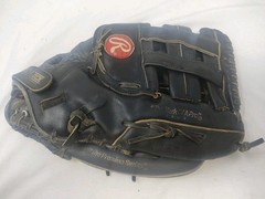 Rawlings SG96B Premium Series 13.5” Fully Broken In Softball Glove Right Throw
