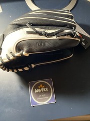NEW Wilson Siren A500 Baseball Softball Glove All Position LHT Black White Glove