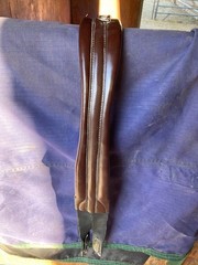 Stubben Long English Hunter Jumper Girth Brown Size 54 in Nicely Padded Elastic