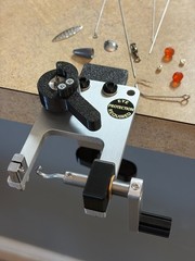 wire bender for making fishing lures, bends wire up to .035 inch