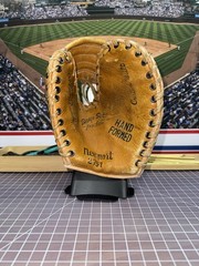 1950s Newport 2757 Youth First Base Mitt Deep Set Hand Formed