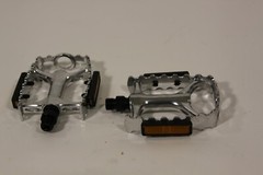Fuji Alloy Cage Platform Bicycle Pedals 9/16 Silver MTB, Hybrid, Urban PD 5