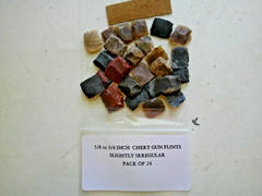 CHERT GUN FLINTS 24 PACK OF 5/8-3/4 INCH