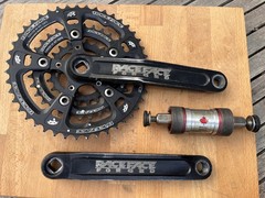 Raceface square taper turbine cranks 175mm 22-32-44T w/ taperlock bottom bracket