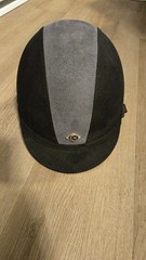 Charles Owen JR8 Horse Riding Helmet Size 7-1/4 Black Microfiber Suede