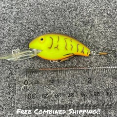 Rebel Deep Wee R D93 Vintage Crankbait Lure 2″ 3/8oz – (SELECT COLOR)