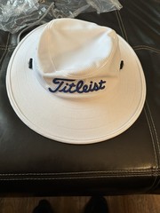 NEW Titleist Tour Aussie Golf Hat White Pro V1 Bucket Sun Hat OSFA NWT
