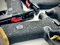 *CZ* Stippling Service* Full Wrap Around Gravel Texture (SEND IN YOUR GRIP)