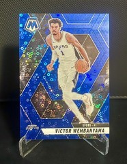 2024-25 Panini Mosaic Fast Break Blue Victor Wembanyama #31 Blue Disco Prizm /85