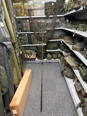 CARP FISHING TACKLE – HARRISON CUSTOM 42 INCH LANDING NET, MATRIX MESH & SLEEVE
