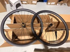 IKUOS 35mm Gravel Road Carbon Wheelset Hookless 700c 28H Front & Rear Wheels