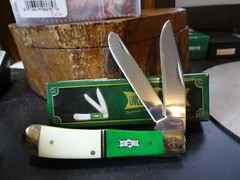 UNCLE LUCKY CUTLERY 4 1/4″ CLOSED TRAPPER GREEN & WHITE SMOOTH BONE 2- 440 S.S.