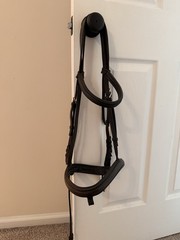 Black Leather English bridle, Padded Noseband, Full Size