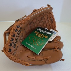 Rawlings Special Edition Cal Ripken Jr. RSE122 Baseball Glove – 10in, Right Hand