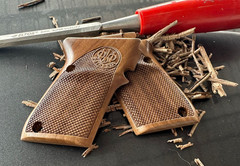 Beretta 20X 30X Grips – Walnut Wood Grips for Beretta 20X Bobcat & 30X Tomcat