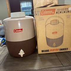 Vintage 60s Coleman 2 Gallon Insulated Snow-Lite Jug Beige Brown With Cup & Box