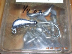25 1/4oz Banana Jigs on Eagle Claw 635 Saltwater 1/0 thru 5/0 Hooks U Pick Size