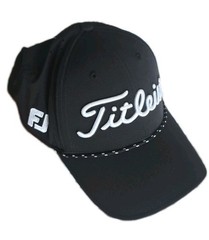 TITLEIST Tour Breezer Golf Hat Black Adjustable Cap NWT Performance