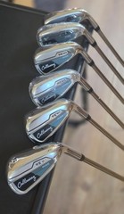 CALLAWAY REVA RISE IRON SETS 6-PW,SW GRAPHITE WOMENS STANDARD