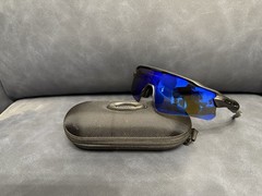 Oakley Radar EV Path Men’s Sunglasses Blue Prizm Shield Lens + Case