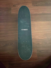 Enkeeo skateboard, multicolor back, used, deck length 82 Cent, deck width 8 Inch