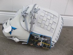 NWT 2026 EASTON GHOST NX 12″ FASTPITCH SOFTBALL GLOVE.BRAND NEW FOR 2026.
